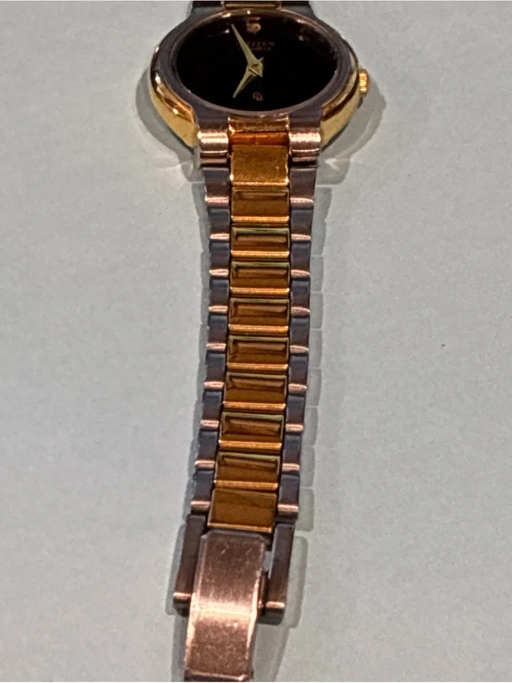 Vintage Citizen Womens 3220-K03755 Quartz Watch 2 Tone Bracelet Band Black Dial
